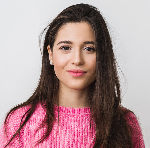 Camila Garcia -
            Marketing